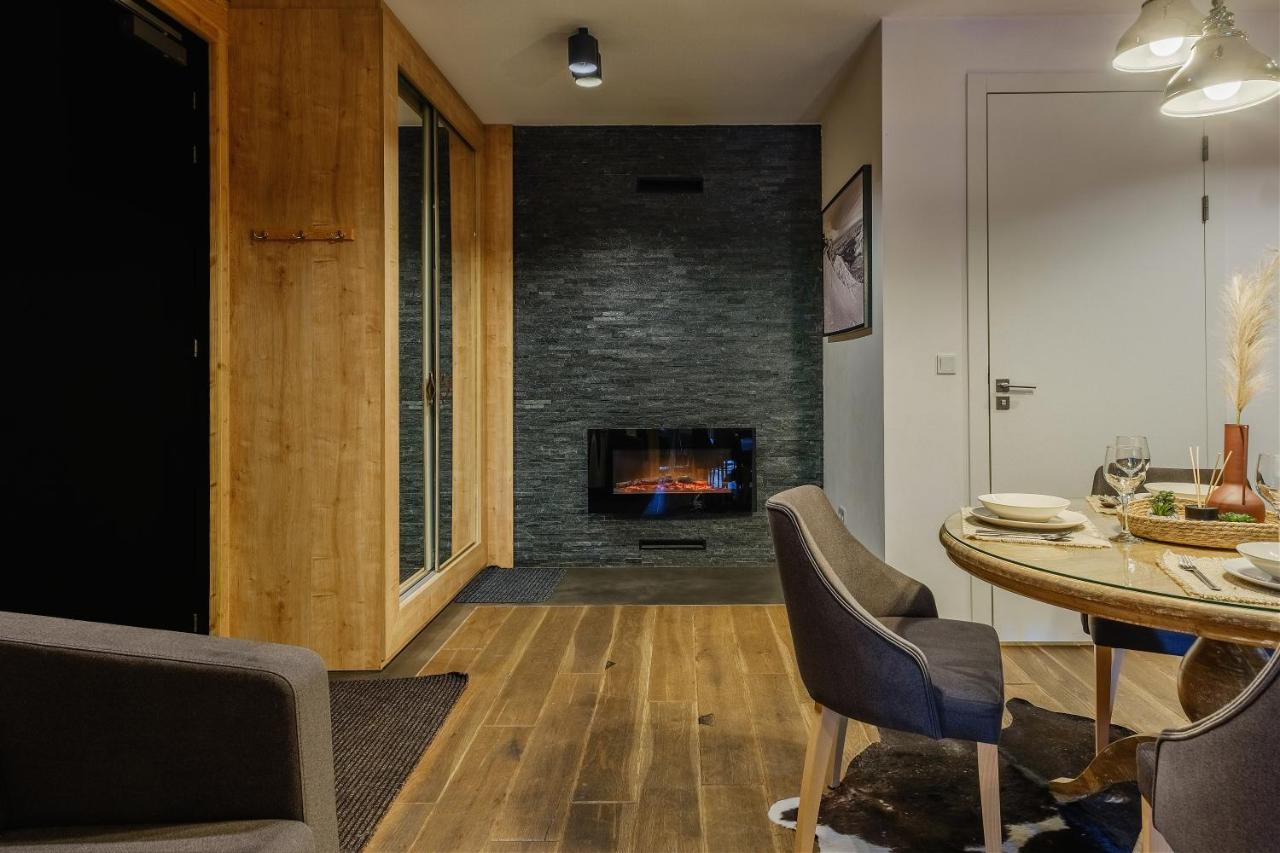 Apartment Pod Giewontem Gawra: Luxury With Terrace, Sauna & Jacuzzi Near Krupówki *